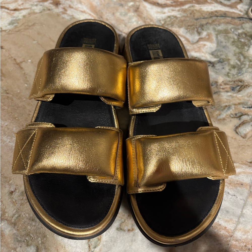 Limited ED Fitflop Loosh Luxe Gold Strap Sandals Flip flops